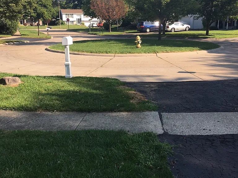 140 Cedar Ct — Photo 29
