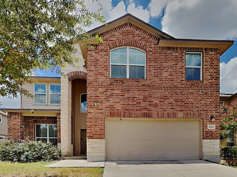 8419 Angelina Parke