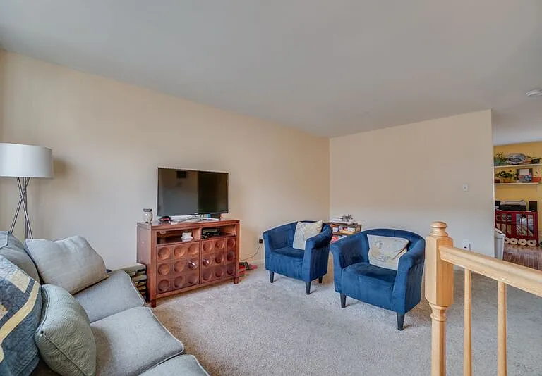 206 Dundee Pl — Photo 4