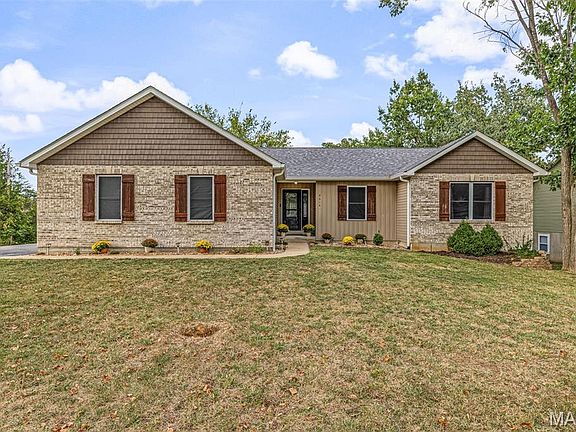 3rd image of 9814 Ridgecrest Dr