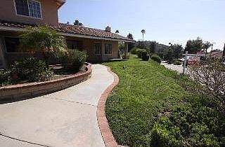 3rd image of 1530 Avenida Colina