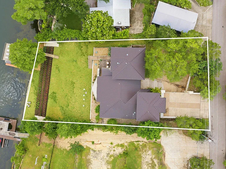 3605 Robbins Rd — Photo 34