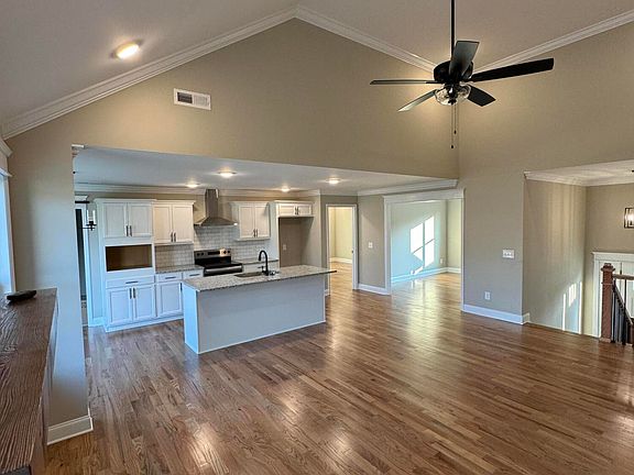 4th image of 3139 Brookmore Trl NW