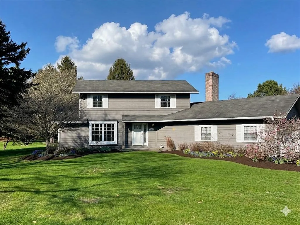 3 bed, 2.5 bath, 1940 sqft, $3,500 — Photo 1