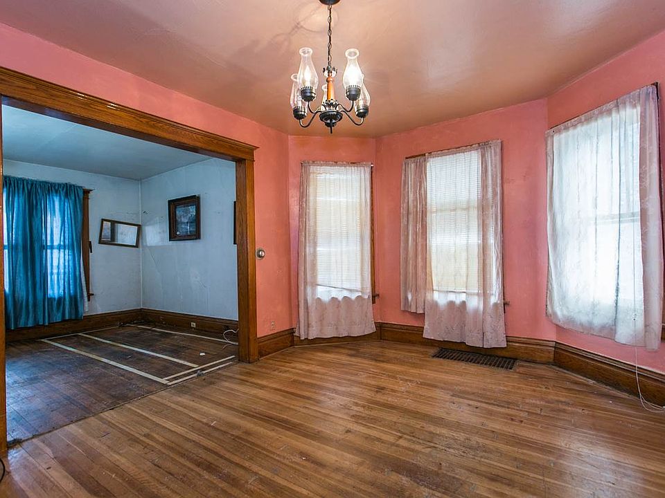 324 Lowell St, Dubuque, IA 52001 Zillow