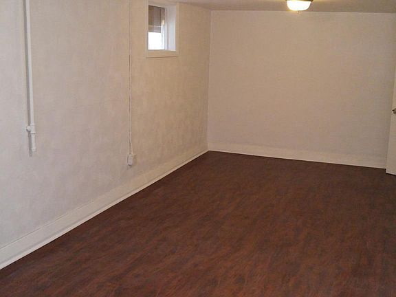 Basement bedroom or office