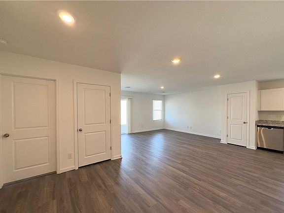 2nd image of 1763 E Camino Colorado