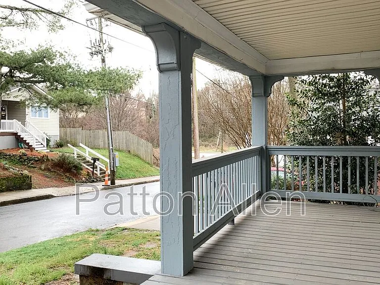 16 Hillside St #A — Photo 4