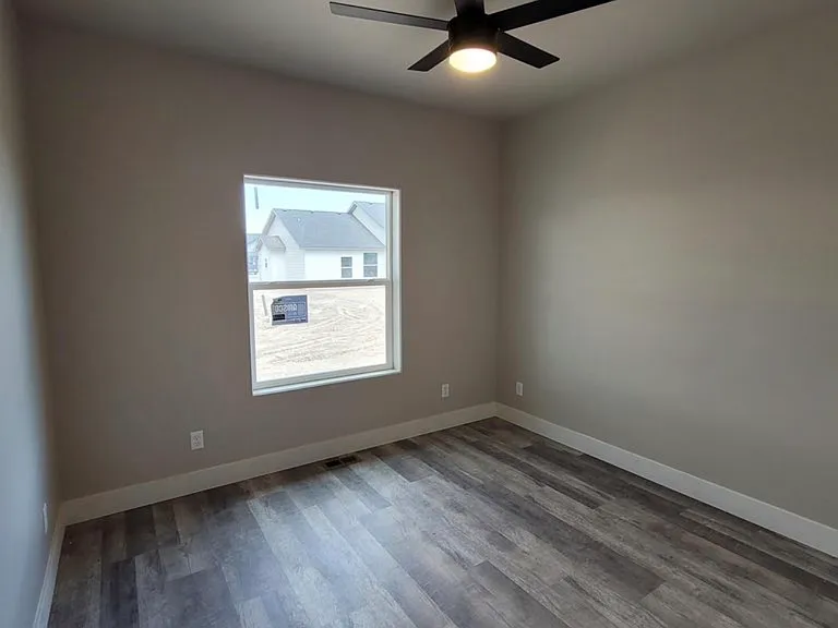1134 Vista Ave — Photo 8