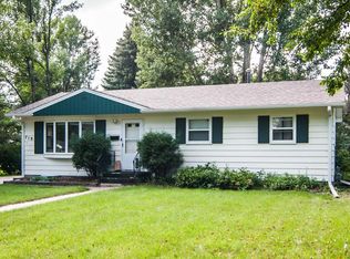 719 Boyd Dr, Grand Forks, ND 58203