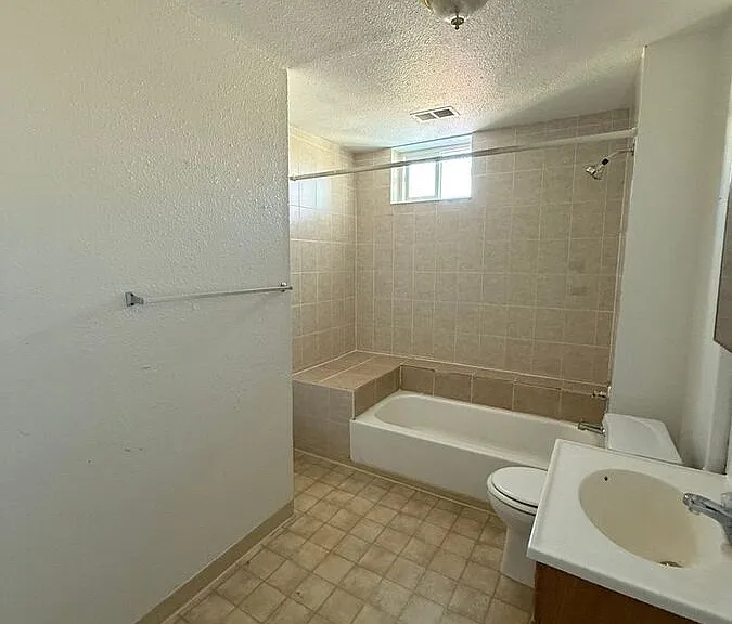 2326 N Federal Blvd #3 — Photo 5