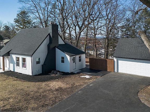 3rd image of 8050 Chambers Hill Rd