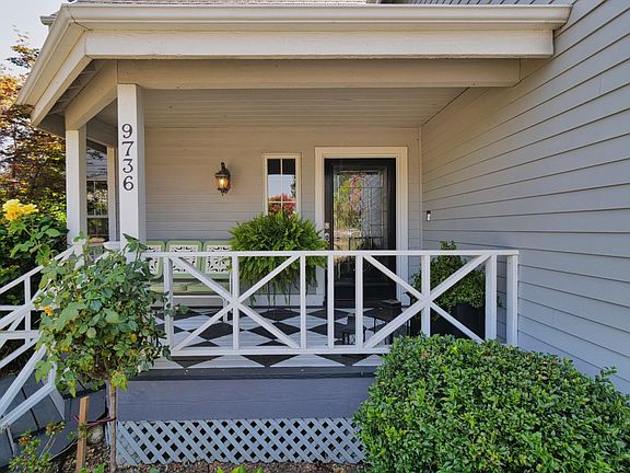 2nd image of 9736 Snowberry Way