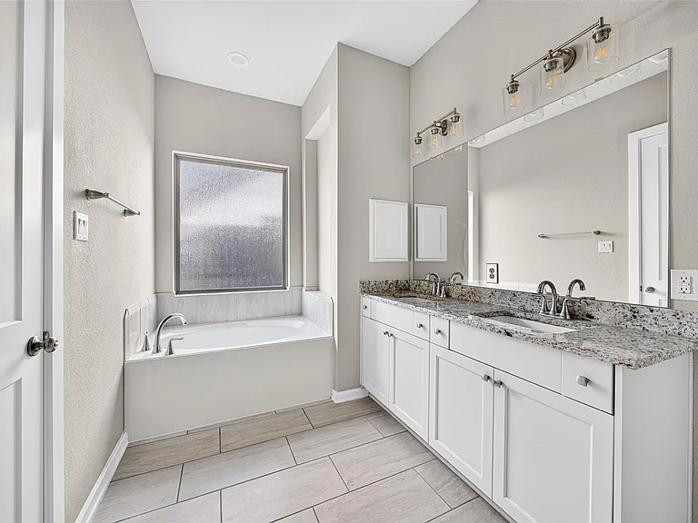 29627 Mahogany View Ln — Photo 27