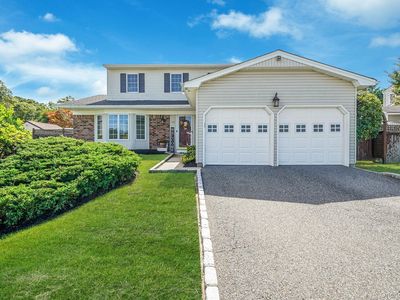 12 Morris Ave, Lake Grove, NY, 11755