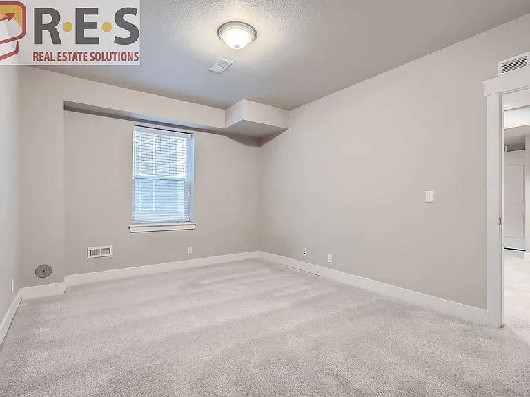 5544 Wabash St — Photo 21