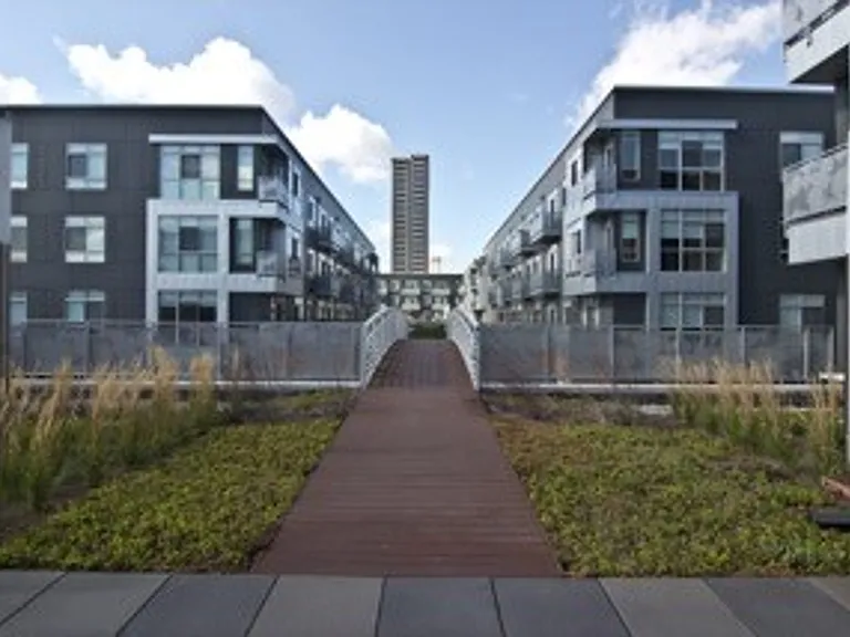 DuCharme Place Apartments — Photo 10