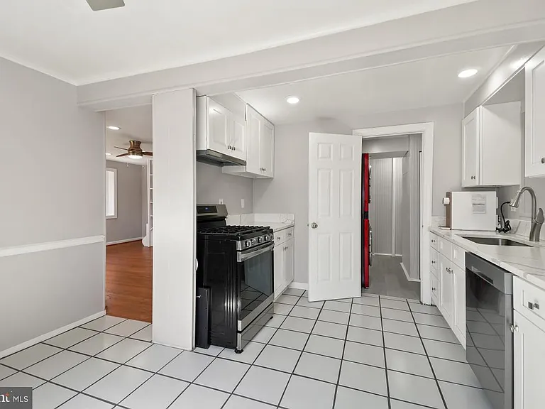 4213 Allison Cir — Photo 10