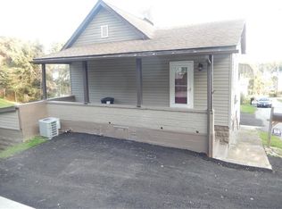 602 Maple St, Penn, PA 15675