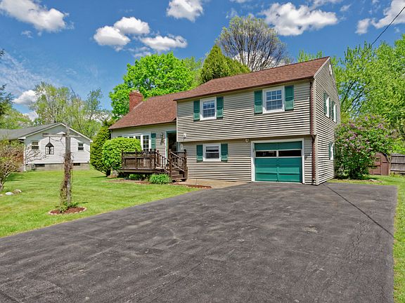 3rd image of 14 Montclair Dr