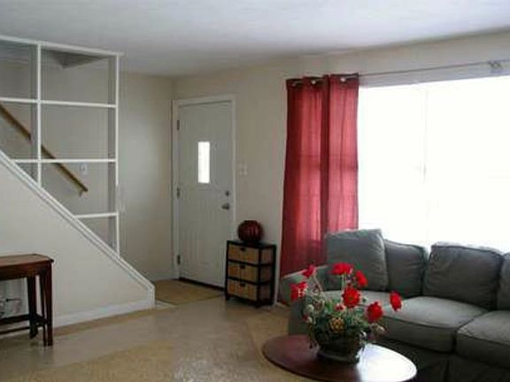 3rd image of 2141 Wichert Dr