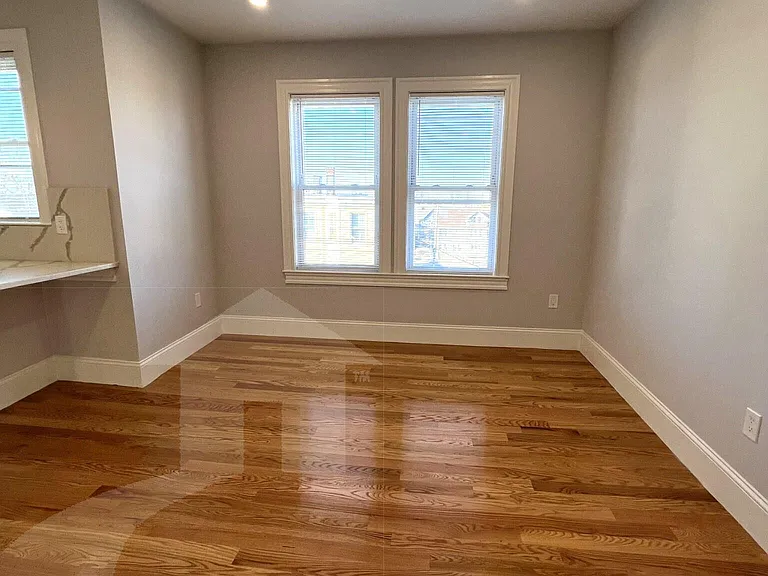 75 Winchester St — Photo 16