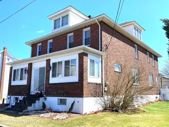 68 E Maple St, Tresckow, PA 18254