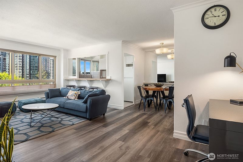 5th image of 1400 Hubbell Place #1309