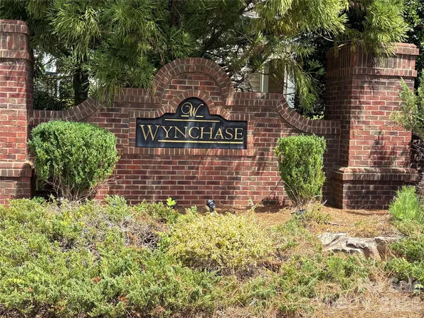 2505 Mullis Ln, Matthews, NC 28105