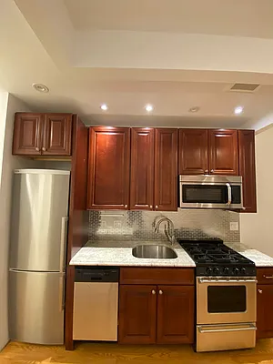 Rented by Corcoran | media 14