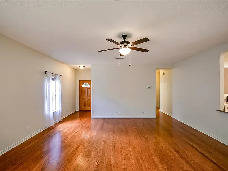 1706 Chino Cv — Photo 6