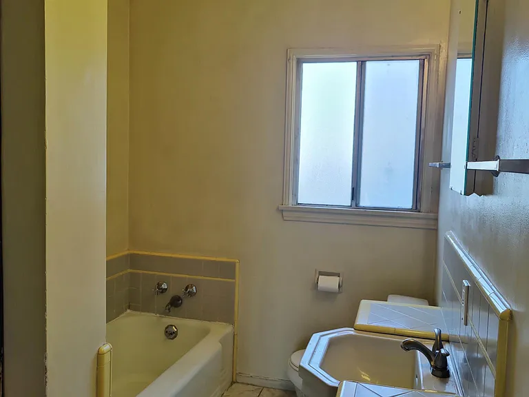 4408 1/2 Verdugo Rd — Photo 12