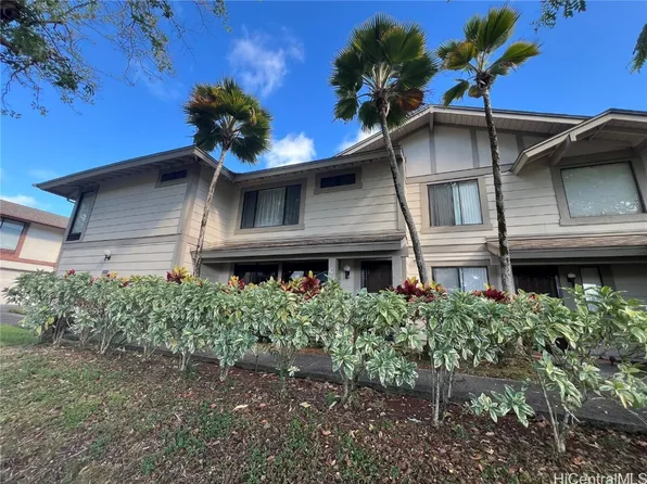 98-1819 Kaahumanu St APT C, Aiea, HI 96701