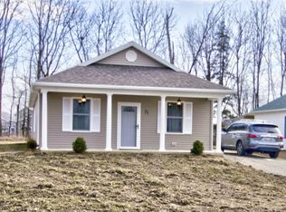 31 Lewis St, Tiffin, OH 44883