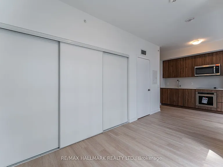15 Richardson St #316 — Photo 20