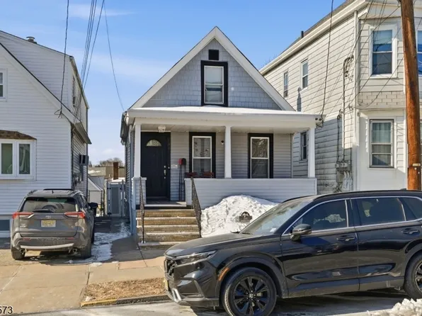 191 Cambridge Ave, Garfield City, NJ 07026