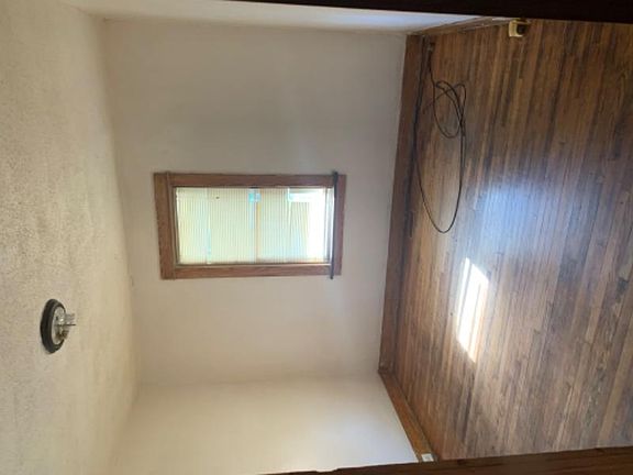 2nd image of 6807 Saint Louis Ave