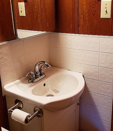 2nd image of 1885 Lyerly Ave