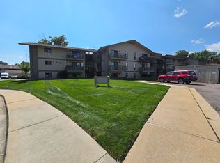 625 Manhattan Pl APT 202, Boulder, CO 80303