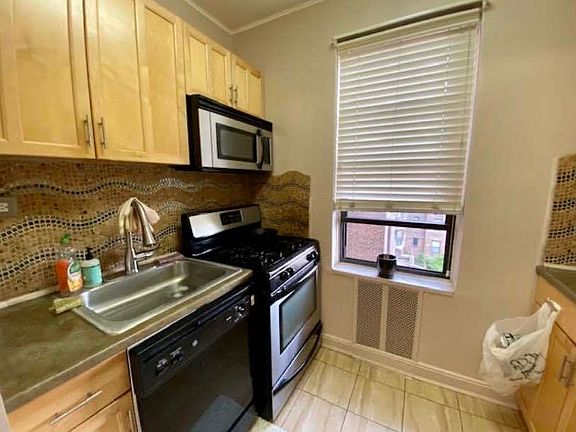 4th image of 98-120 Queens Blvd #4