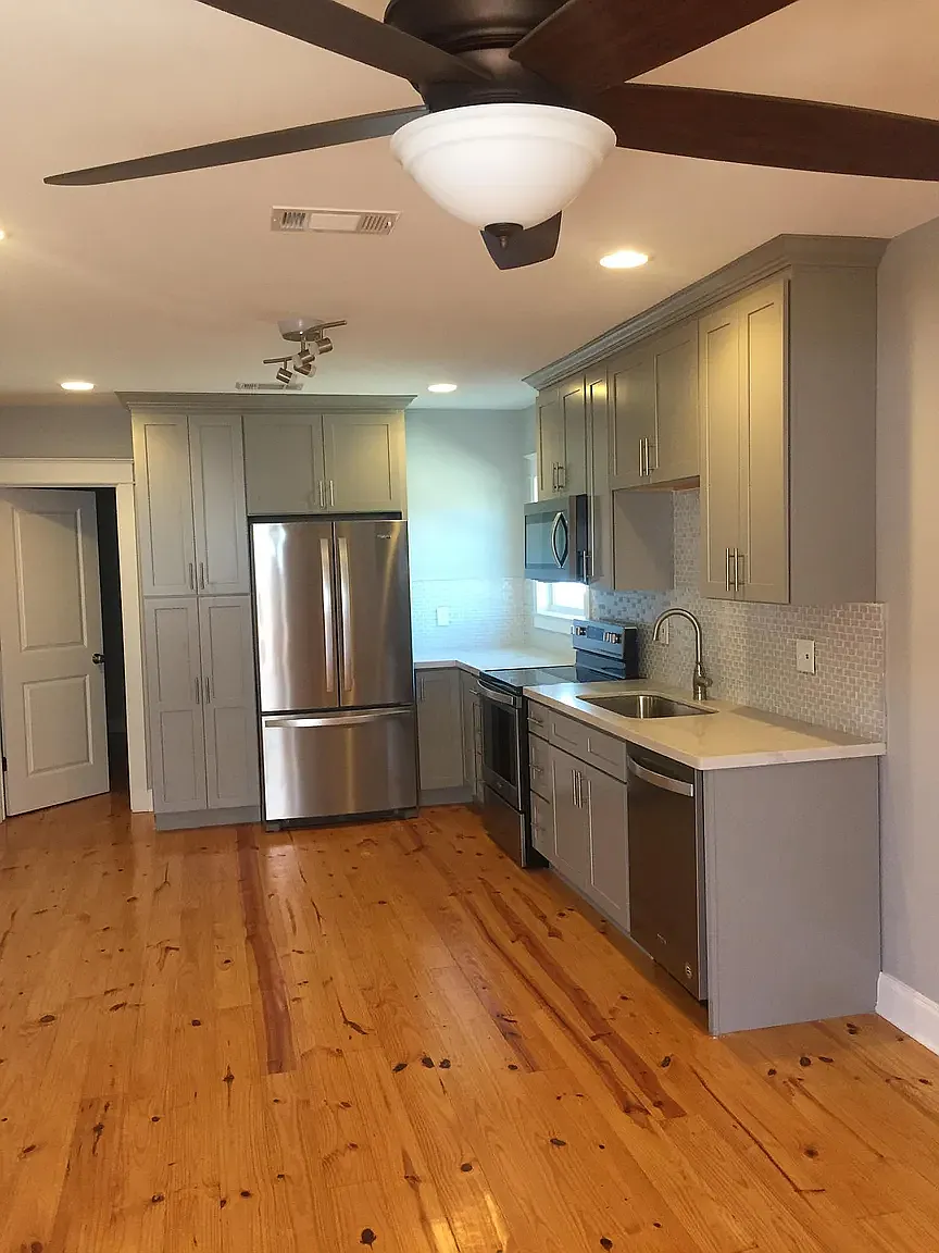 3 bed, 1000 sqft, $1,650 — Photo 4