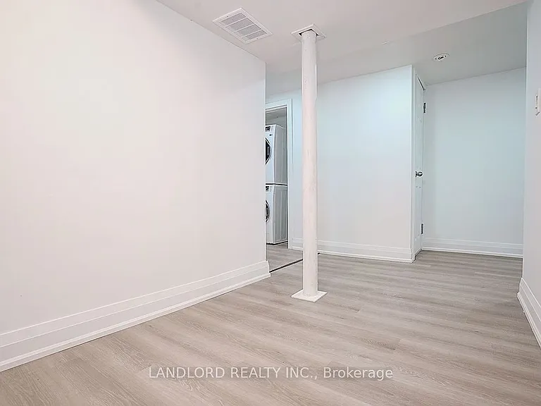 56 Bicknell Ave #LOWER — Photo 34