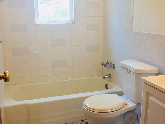 3rd image of 898 Ella T Grasso Blvd #10