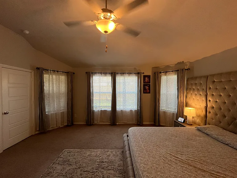 8709 Heliotrope Ln — Photo 24