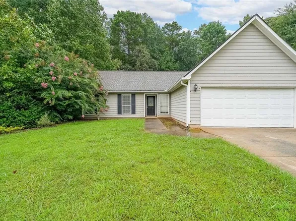 1830 McKendree Lake Dr, Lawrenceville, GA 30043