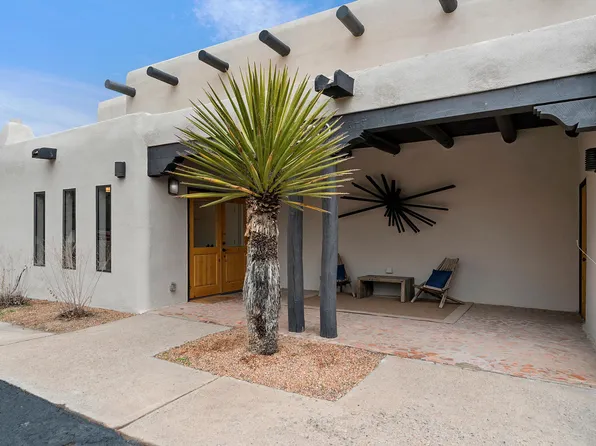 5220 Corrales Rd, Corrales, NM 87048