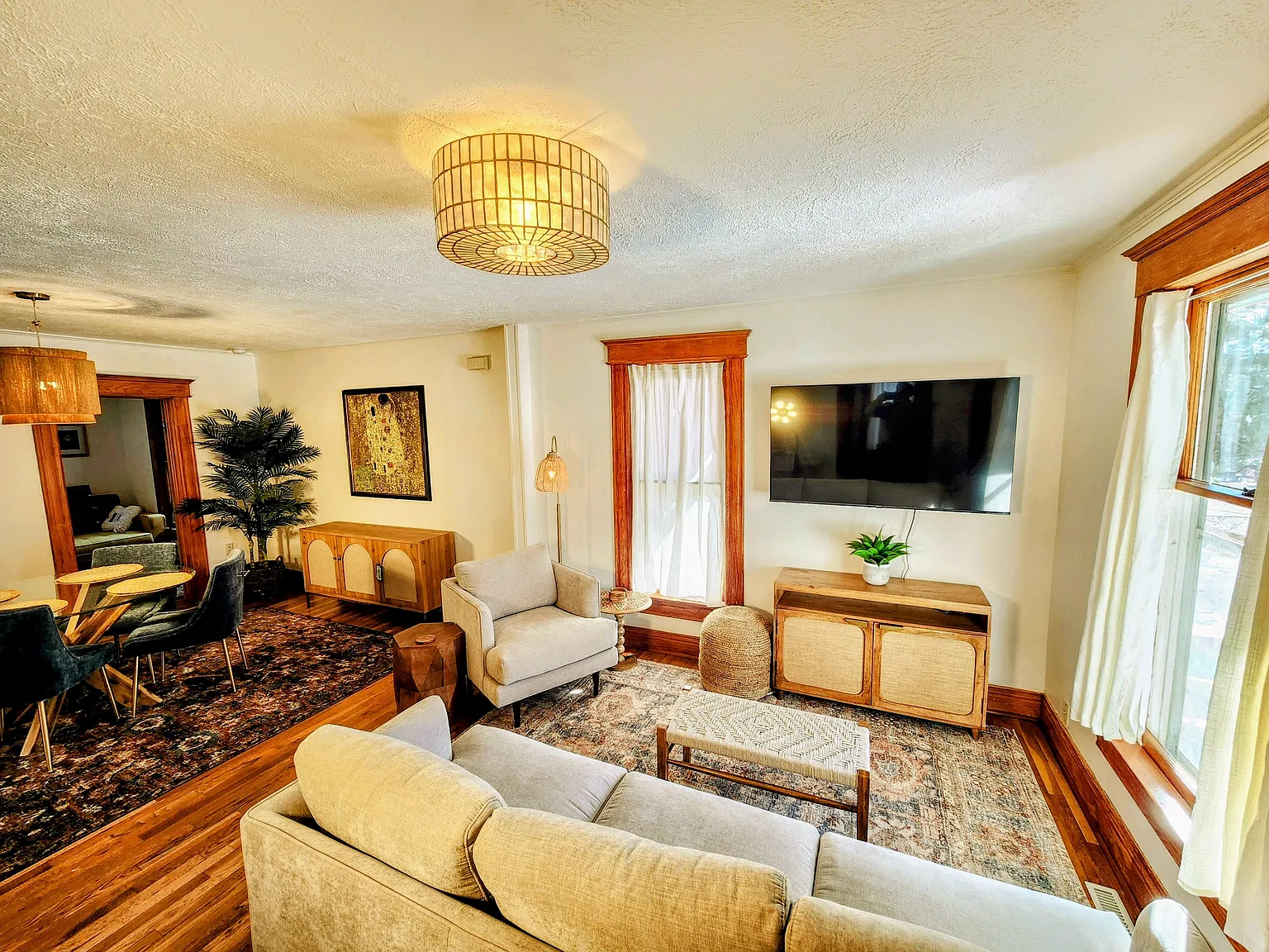 2 bed, 1000 sqft, $2,199 — Photo 1