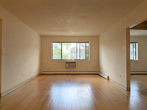 12 Cameron Ave #6 Photo 1