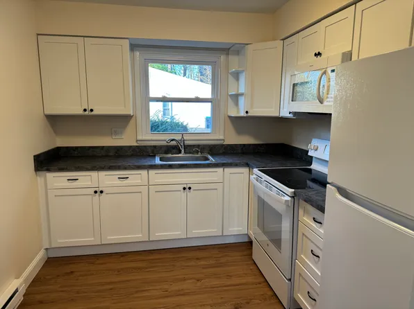 282 Ballston Ave APT 6, Saratoga Springs, NY 12866