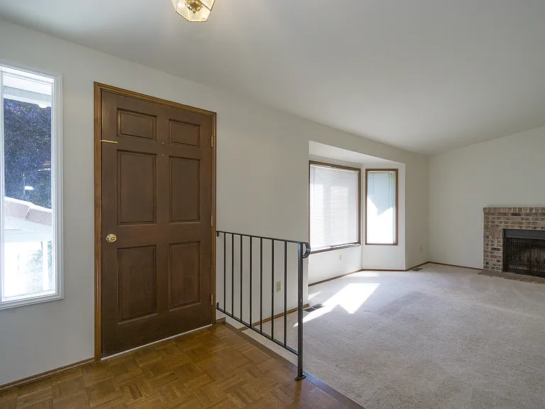 16708 SE 40th Pl — Photo 16